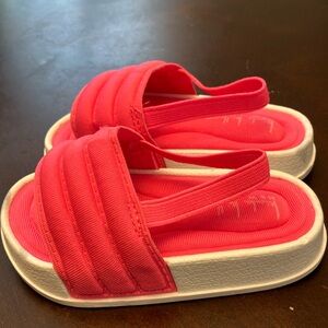 Toddler girls sandals size 4 brand new pink